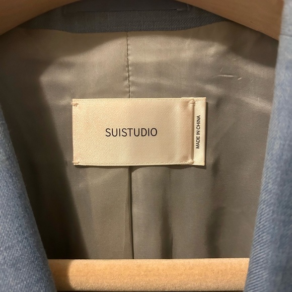 SUISTUDIO Suit Supply Classic Blazer Tailored for Women (Light Blue, 2S) - Picture 5 of 9